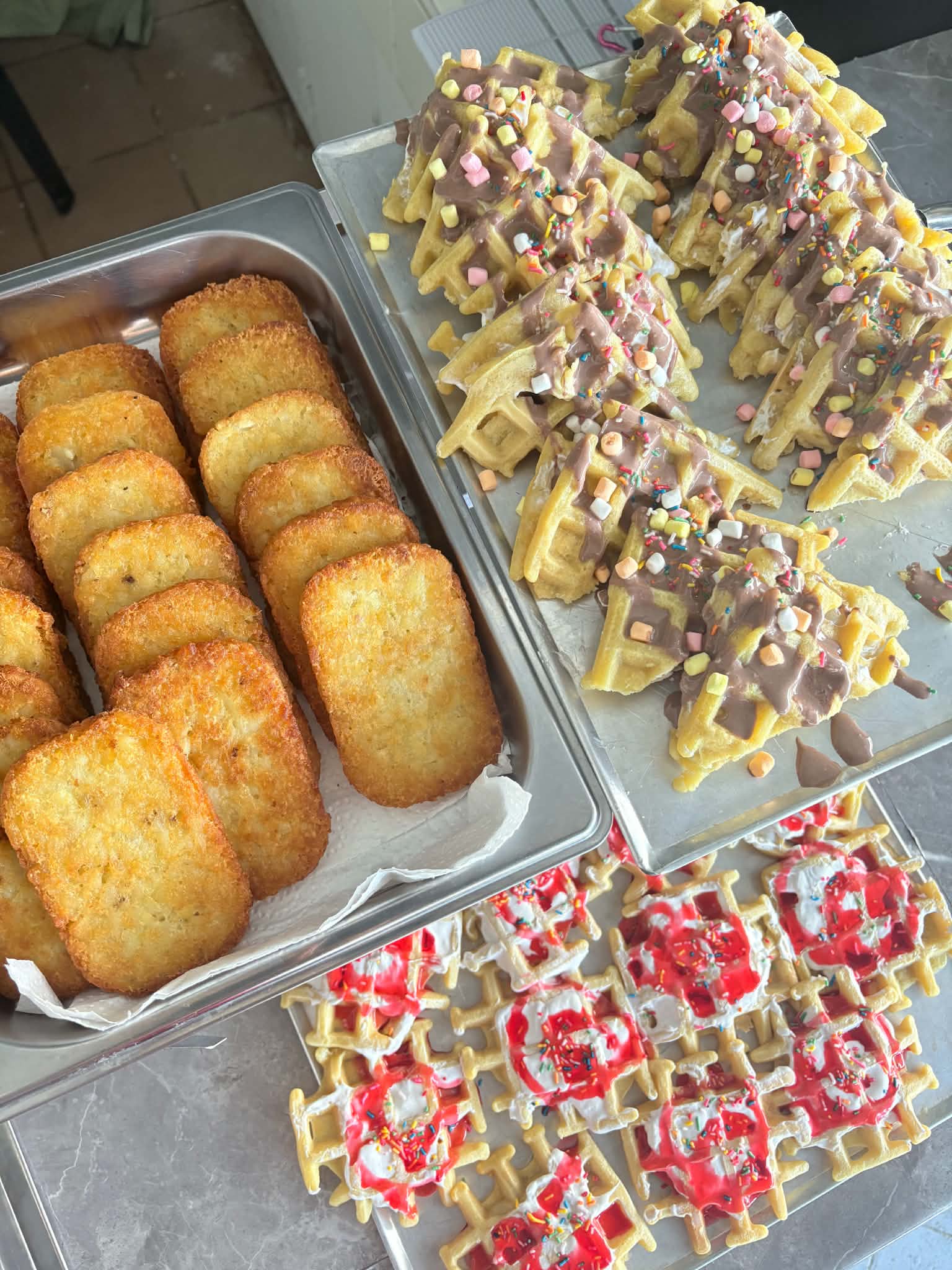 Waffles & golden hash browns
